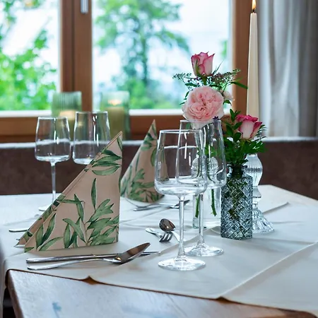 Berggasthof Schoen Hotel *